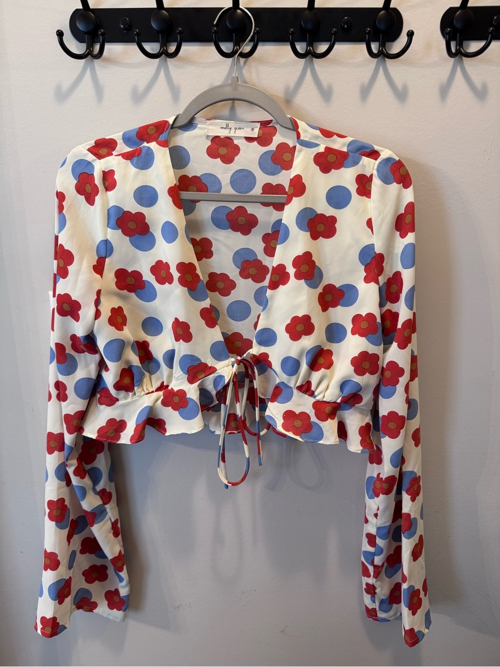 Wide Sleeve Floral Tie-Front Cropped Blouse - Red/Blue Floral Retro